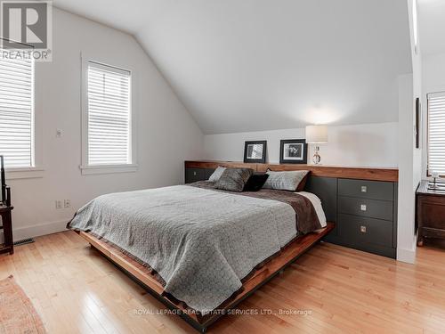 20 Howland Avenue, Toronto, ON - Indoor Photo Showing Bedroom