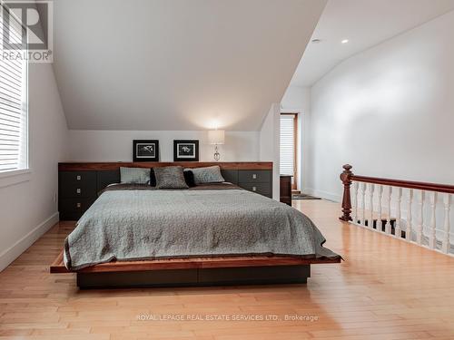 20 Howland Avenue, Toronto, ON - Indoor Photo Showing Bedroom