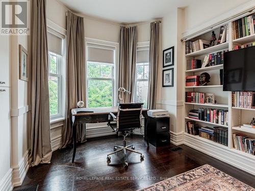 20 Howland Avenue, Toronto, ON - Indoor Photo Showing Office