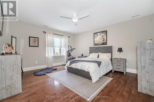 12 Gosling Road, Vaughan, ON - Indoor Photo Showing Bedroom