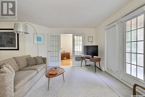 104 2315 Cornwall Street, Regina, SK - Indoor Photo Showing Living Room