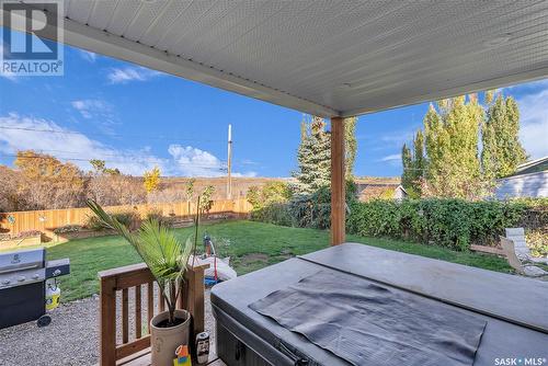 82 26Th Street, Battleford, SK - Outdoor With Deck Patio Veranda