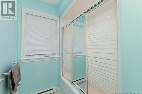 5 Willowdale Court, Moncton, NB - Indoor Photo Showing Bathroom