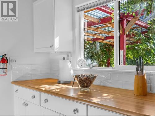 3616 Big Horn Curl, Ashcroft, BC - Indoor Photo Showing Kitchen