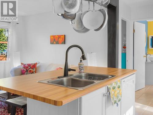 3616 Big Horn Curl, Ashcroft, BC - Indoor Photo Showing Kitchen With Double Sink