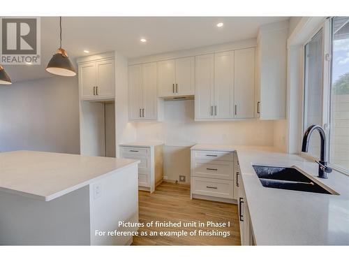 1180 Old Auto Road Se Unit# Psl 8, Salmon Arm, BC - Indoor Photo Showing Kitchen With Double Sink