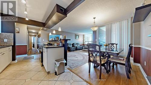 1002 - 2556 Argyle Road, Mississauga, ON - Indoor