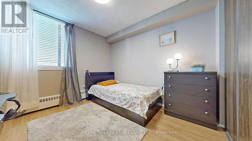 1002 - 2556 Argyle Road, Mississauga, ON - Indoor Photo Showing Bedroom