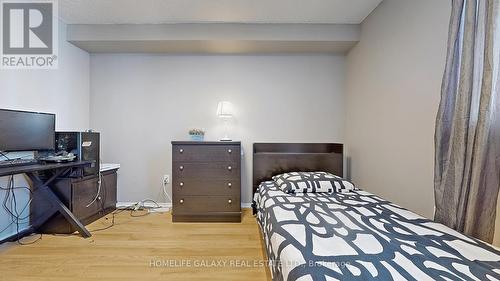 1002 - 2556 Argyle Road, Mississauga, ON - Indoor Photo Showing Bedroom