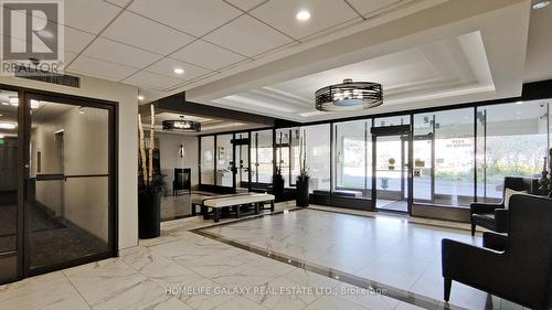 1002 - 2556 Argyle Road, Mississauga, ON - Indoor