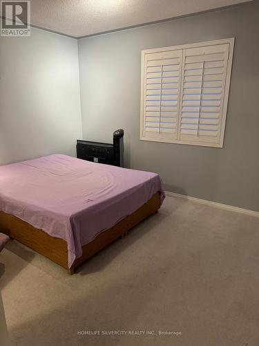 49 Abbotsbury Drive, Brampton, ON - Indoor Photo Showing Bedroom