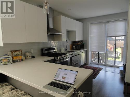 4 Treeview Drive, Toronto, ON - Indoor Photo Showing Kitchen