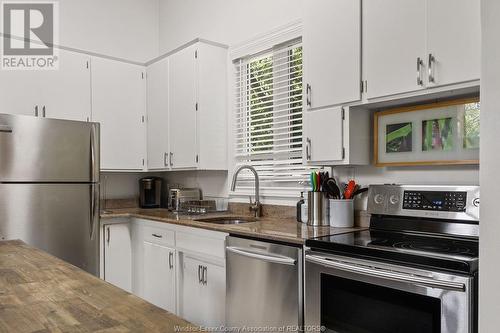 12522 Dillon Drive, Tecumseh, ON - Indoor Photo Showing Kitchen