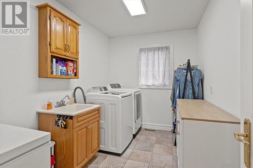 177 Clubview, Amherstburg, ON - Indoor Photo Showing Laundry Room