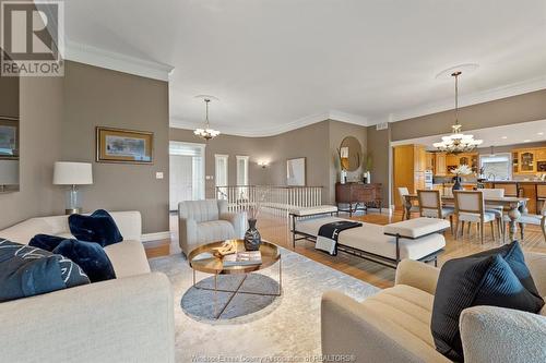 177 Clubview, Amherstburg, ON - Indoor Photo Showing Living Room