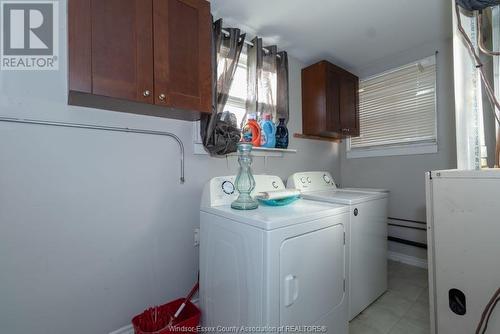 1633 Parent, Windsor, ON - Indoor Photo Showing Laundry Room