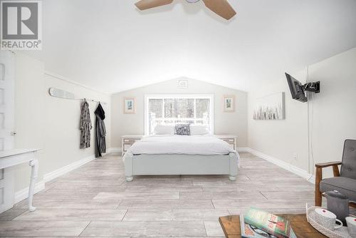 3033 Mclaughlin Road, Westmeath, ON - Indoor Photo Showing Bedroom