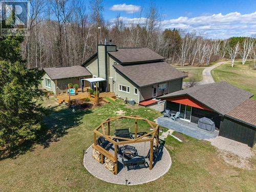 3033 Mclaughlin Road, Westmeath, ON - Outdoor