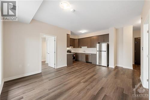 397 Codd'S Road Unit#418, Ottawa, ON - Indoor Photo Showing Kitchen