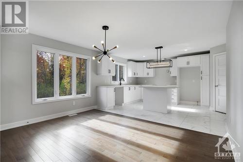 21 Dune Street, Limoges, ON - Indoor Photo Showing Kitchen