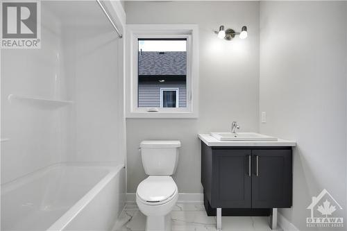 21 Dune Street, Limoges, ON - Indoor Photo Showing Bathroom