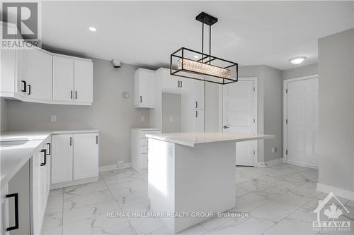 21 Dune Street, Russell, ON - Indoor Photo Showing Kitchen