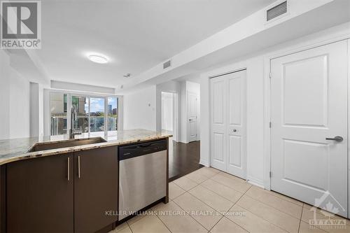 1103 - 195 Besserer Street, Ottawa, ON - Indoor Photo Showing Kitchen