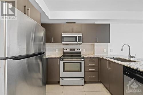 195 Besserer Street Unit#1103, Ottawa, ON - Indoor Photo Showing Kitchen With Upgraded Kitchen