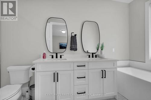 102 Harvest Lane, Dutton/Dunwich (Dutton), ON - Indoor Photo Showing Bathroom