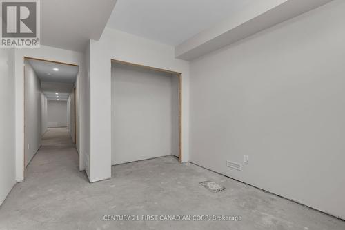 102 Harvest Lane, Dutton/Dunwich (Dutton), ON - Indoor Photo Showing Other Room