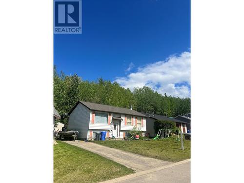 156 Gwillim Crescent, Tumbler Ridge, BC - Outdoor