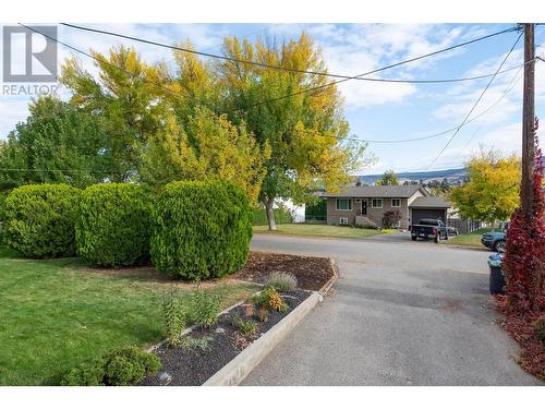 830 Matt Road, Kelowna, BC - Outdoor