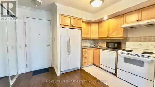 308 - 5 Northtown Way, Toronto, ON - Indoor Photo Showing Kitchen