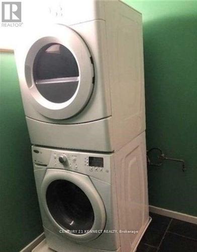 2-Rear - 181 Augusta Avenue, Toronto, ON - Indoor Photo Showing Laundry Room