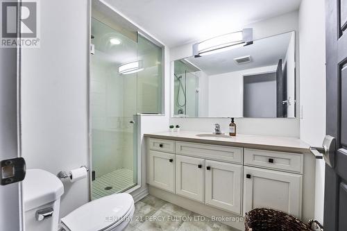 13 - 15 Heron Park, Toronto, ON - Indoor Photo Showing Bathroom