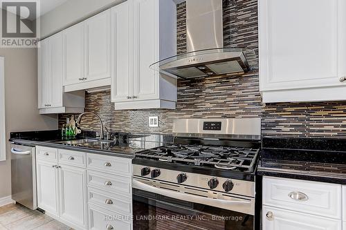 419 Bantry Avenue, Richmond Hill, ON - Indoor Photo Showing Kitchen With Double Sink