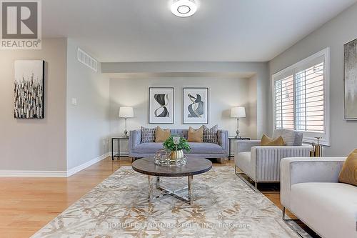 419 Bantry Avenue, Richmond Hill, ON - Indoor Photo Showing Living Room