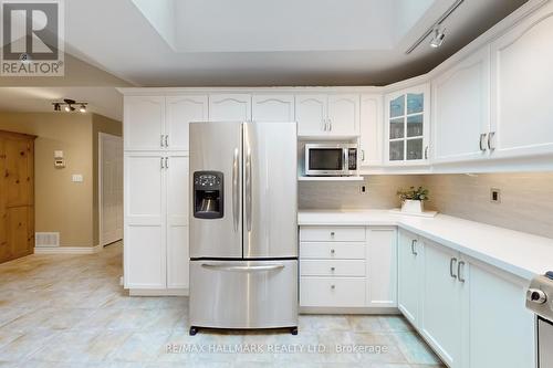 86 Osprey Ridge Road, Barrie, ON - Indoor Photo Showing Kitchen