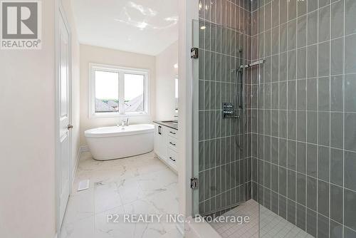 18 Wild Ginger Lane, Springwater, ON - Indoor Photo Showing Bathroom