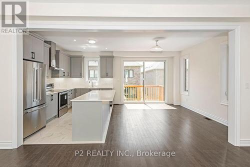 18 Wild Ginger Lane, Springwater, ON - Indoor Photo Showing Kitchen With Stainless Steel Kitchen