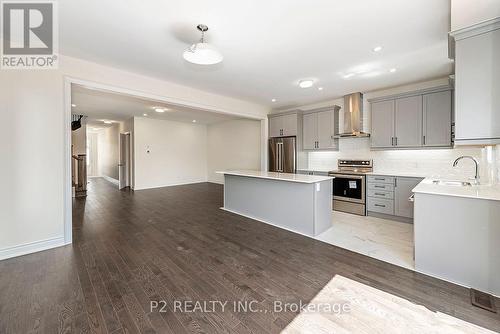 18 Wild Ginger Lane, Springwater, ON - Indoor Photo Showing Kitchen With Upgraded Kitchen