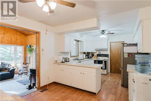 Kitchen - 559146 Irish Block Road, Annan, ON - Indoor Photo Showing Kitchen