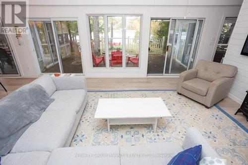 38 Dewey'S Island Road, Kawartha Lakes (Fenelon Falls), ON - Indoor Photo Showing Living Room