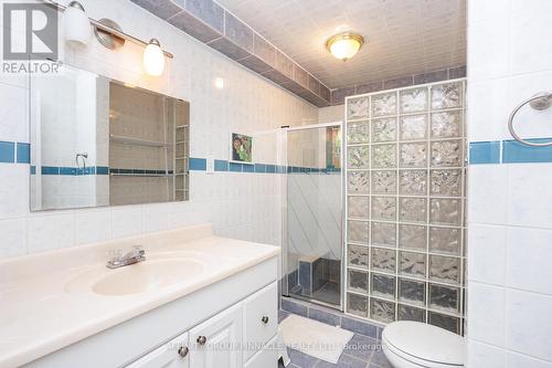 38 Dewey'S Island Road, Kawartha Lakes (Fenelon Falls), ON - Indoor Photo Showing Bathroom