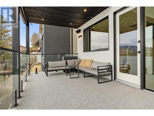 4043 Lakeside Road, Penticton, BC - Outdoor With Exterior