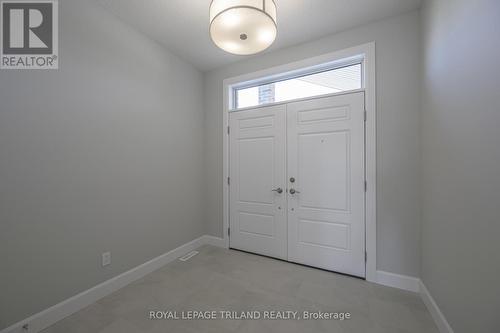 3642 Earlston Cross, London, ON - Indoor Photo Showing Other Room