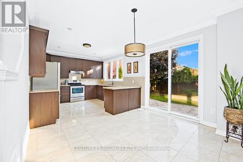 39 Boswell Road, Markham, ON - Indoor Photo Showing Kitchen