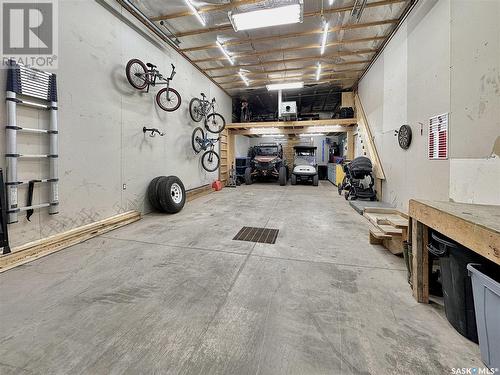 726 Rupert Place, Esterhazy, SK - Indoor Photo Showing Garage