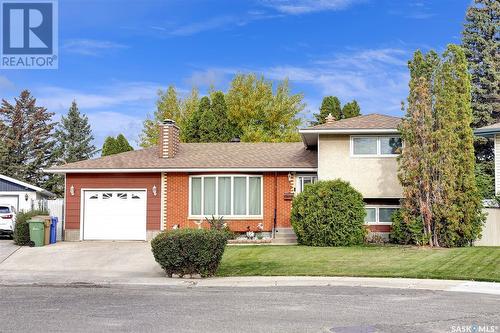 18 Lloyd Bay, Regina, SK - Outdoor With Facade