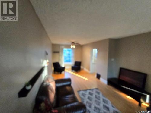 1935 Garnet Street, Regina, SK - Indoor